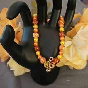 NWOT Stretch Music Note Charm Bracelet  -  1040